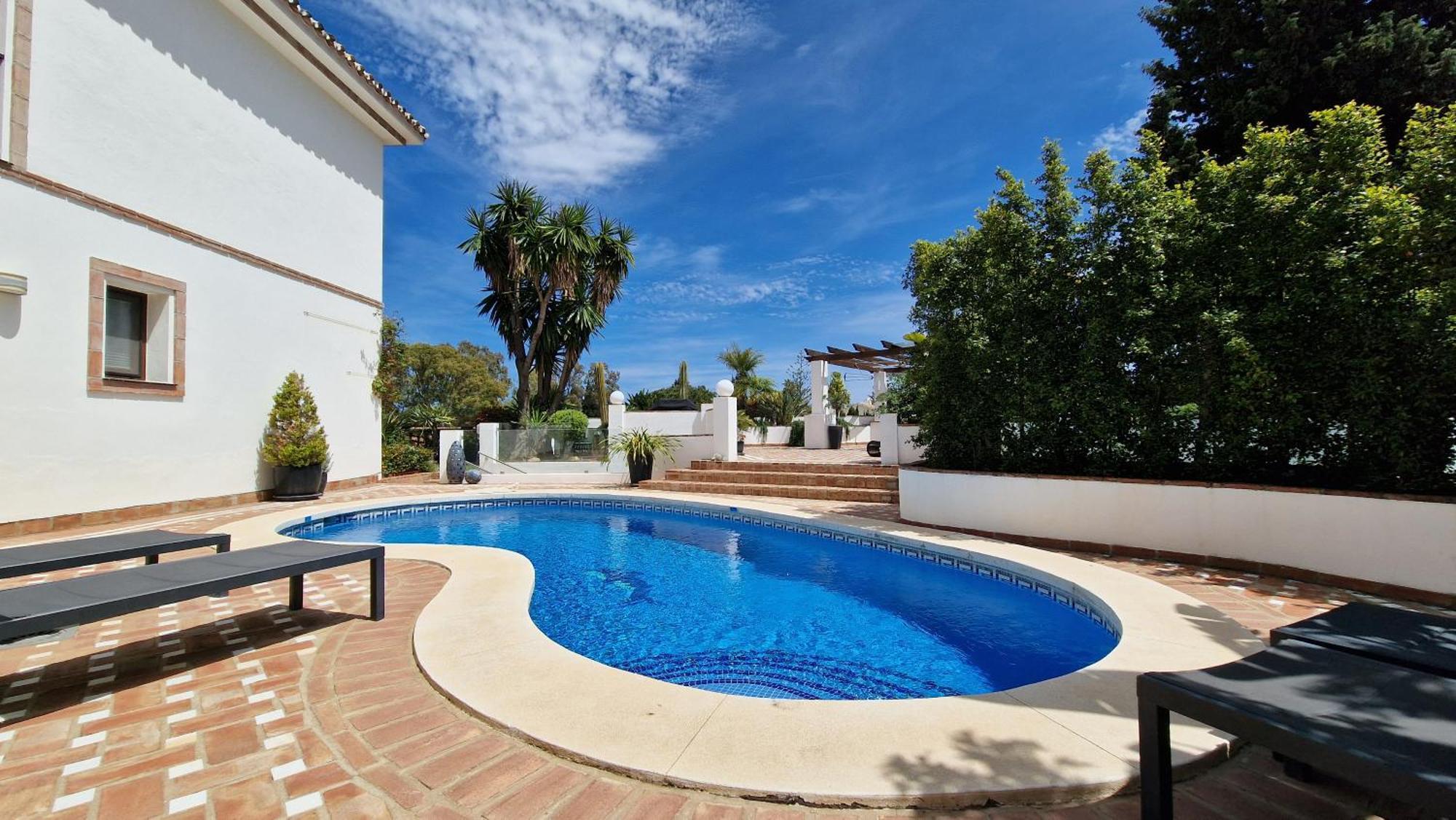 Luxury 3 Bed With Private Pool & Lounge Area La Cala De Mijas
